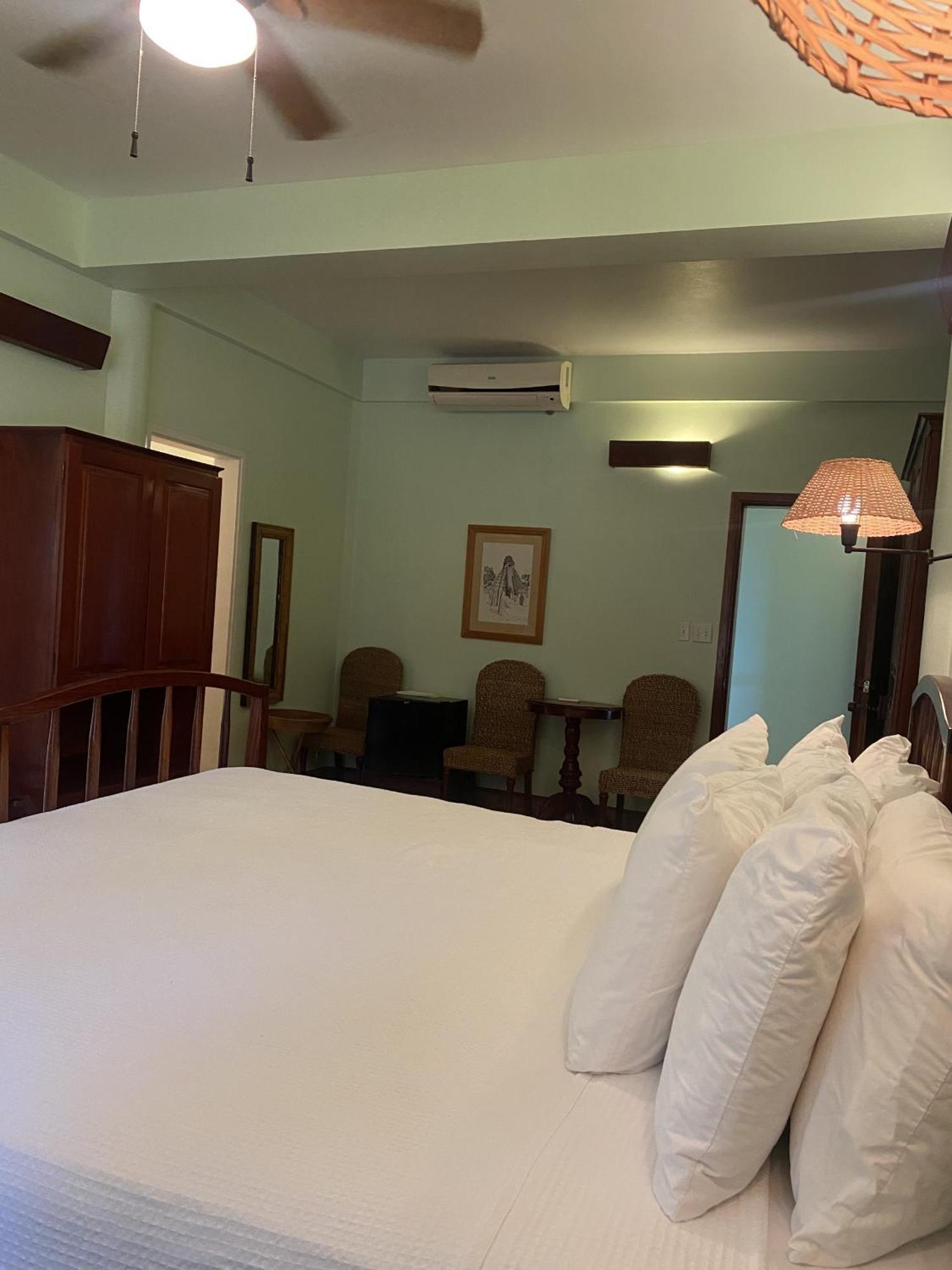 Tranquility Beach Suites Placencia Pokoj fotografie